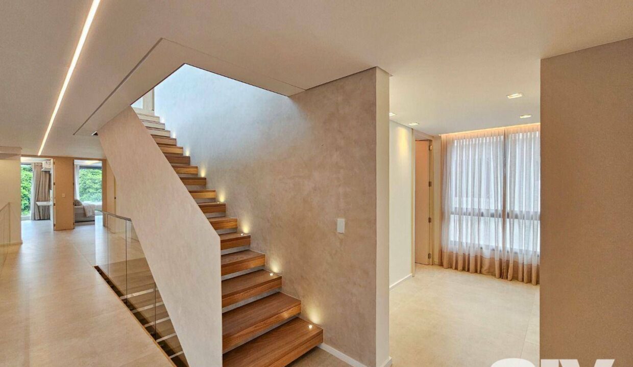 CASA-M11E012-CA1702-5